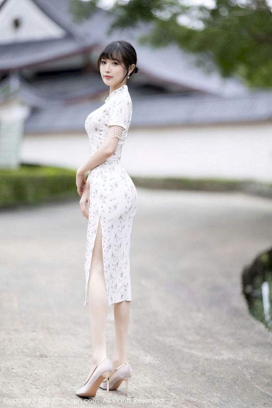 [秀人XiuRen] No.6346 模特林星阑 - 短款旗袍+原色丝袜海南旅拍-御萝部落