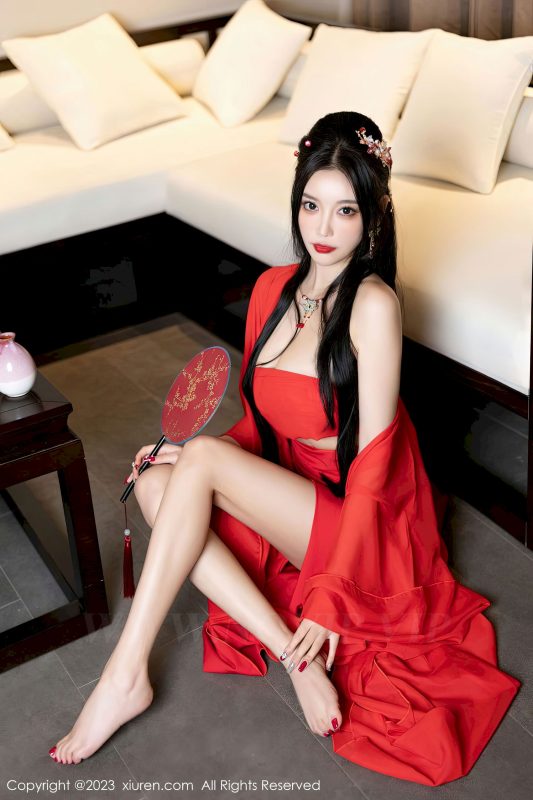 [秀人XiuRen] No.6149 女神杨晨晨Yome - 半透红色丝绸洁白如玉海南岛旅拍-御萝部落