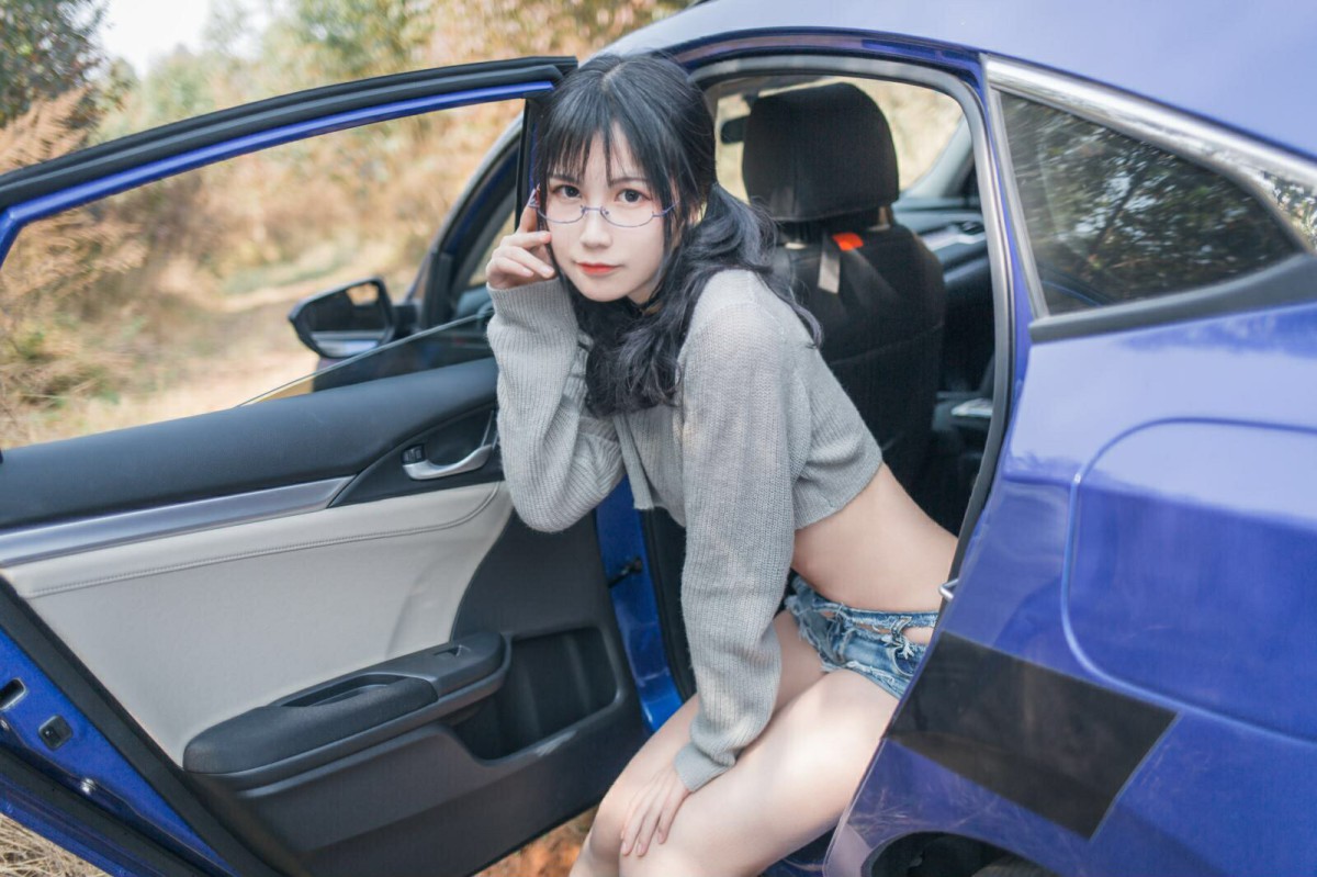 图片[1]-COSER美女逐月su – 车内篇 – COSPLAY-御萝部落